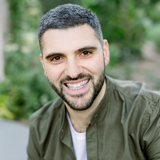 Doni Marinos Headshot